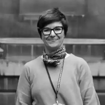 Dr Dora Pereira