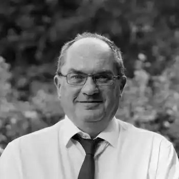 Prof Glenn Gibson