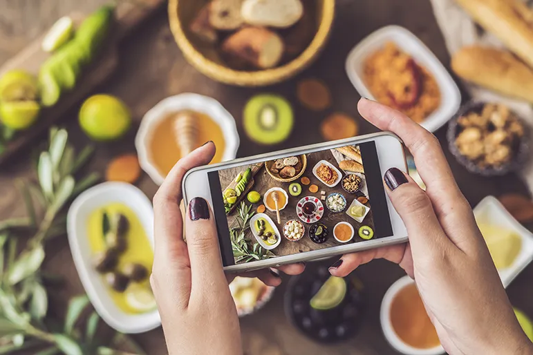  Social and Sharing