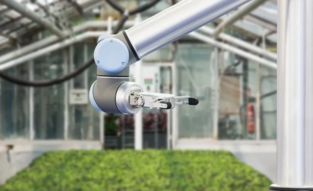Agro Robots | Which Robots Actually Work On Farms?